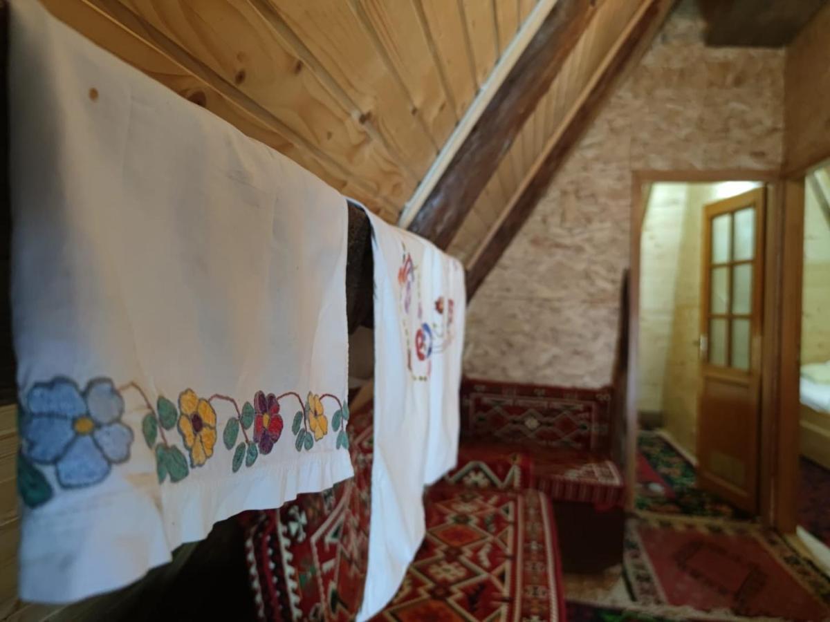 Na Krovu Svijeta Gornji Lukomir Exteriör bild